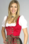 Festliches Dirndl mit passender Dirndlschürze